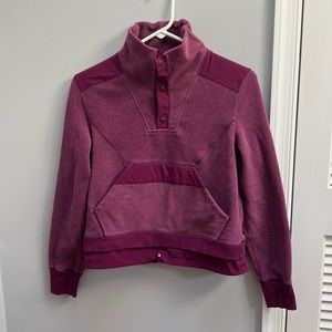 Iviva by Lululemon size 12 pullover fleece